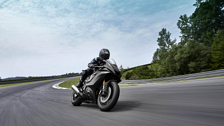 Мотоцикл Yamaha R6 Race